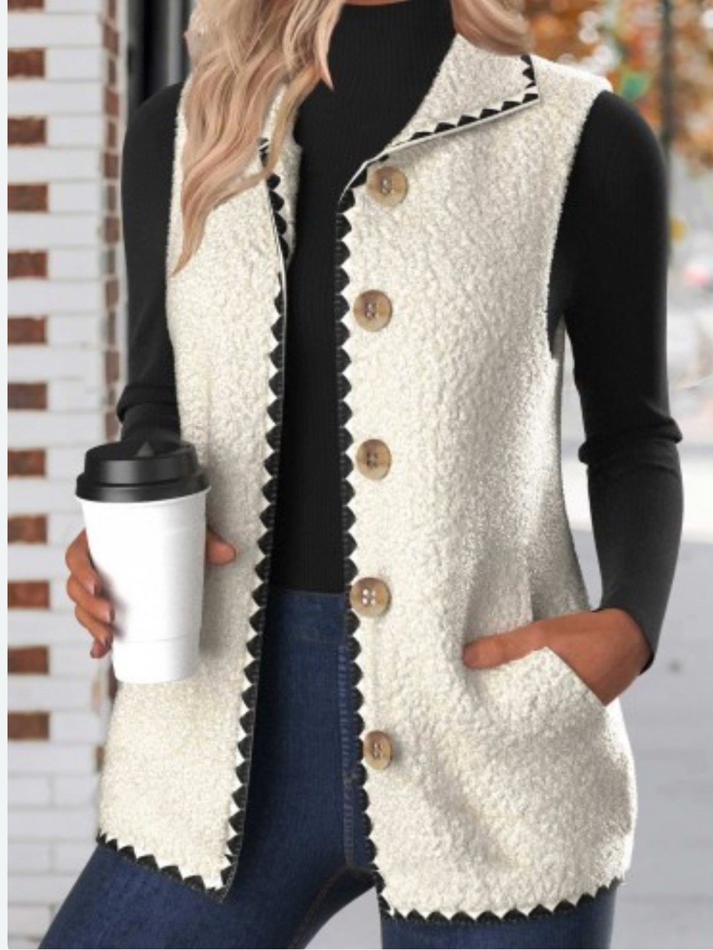 Womens Cream Button-Front Bouclé Vest